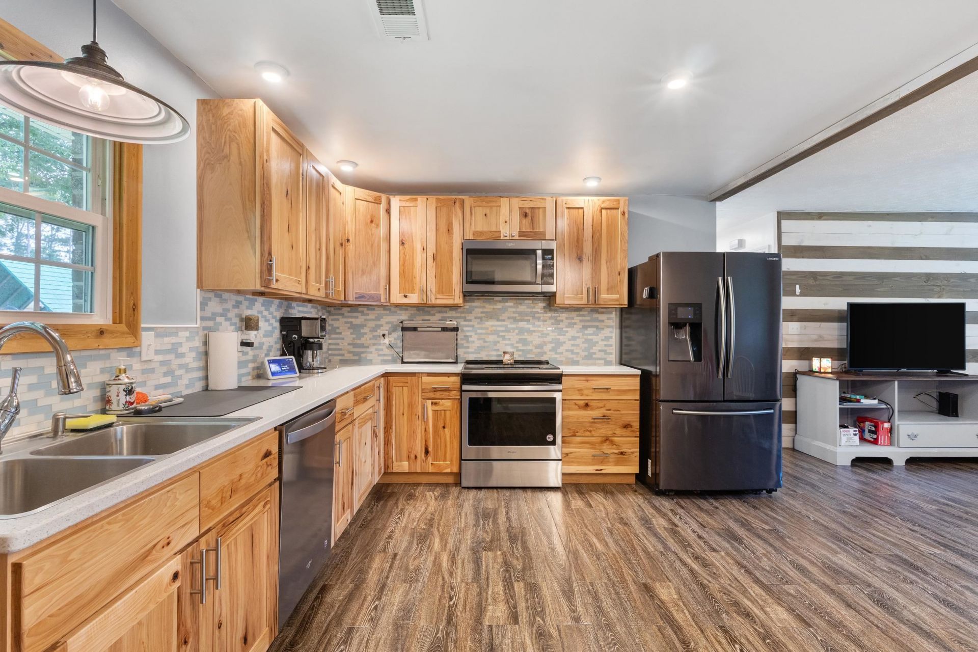 1829 Westridge Blvd.  Photo 8