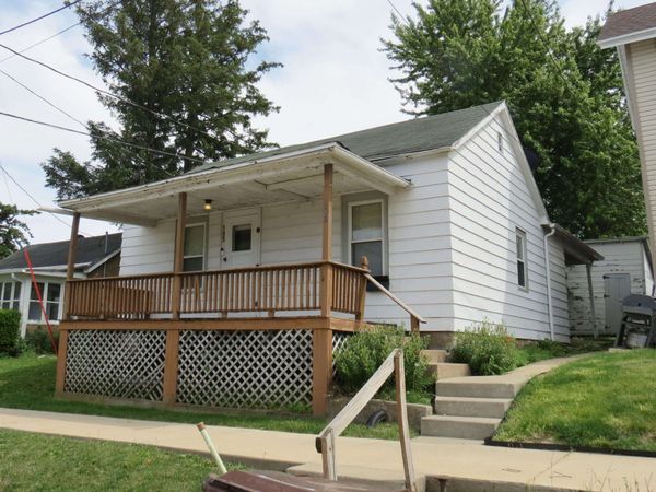 105 E Maple Street, Maquoketa, IA 52060