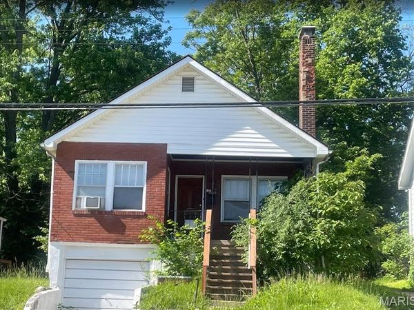 7032 Emma Avenue , Jennings, MO 63136