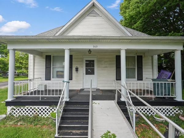 903 N Harrison Street, Litchfield, IL 62056