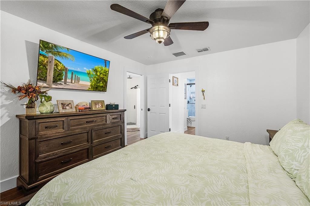 2551 Tamarind St, Saint James City, FL 33956 Photo