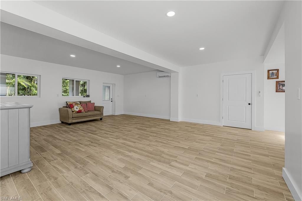 2551 Tamarind St, Saint James City, FL 33956 Photo