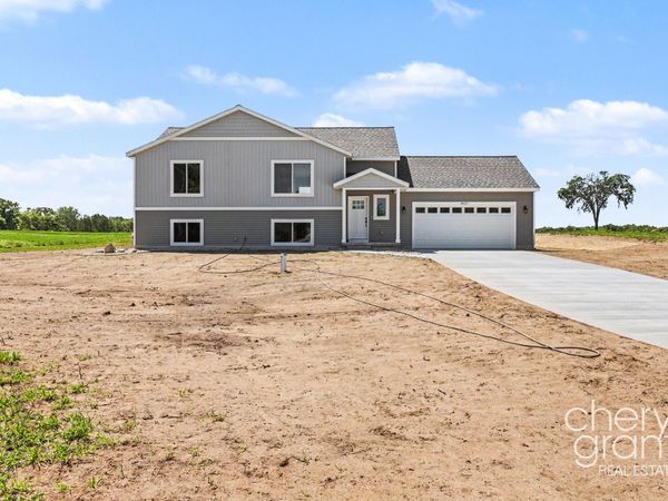 5625 Whites Bridge Road, Belding, MI 48809
