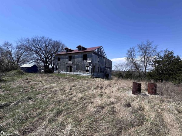 00000 Underahl Road, Davis City, IA 50147