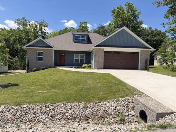 209 Amherst Lane, Crossville, TN 38558