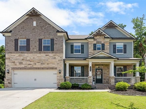 275 Henson Farm Drive , Loganville, GA 30052