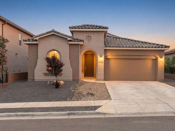 6926 Cleary Loop NE, Rio Rancho, NM 87144