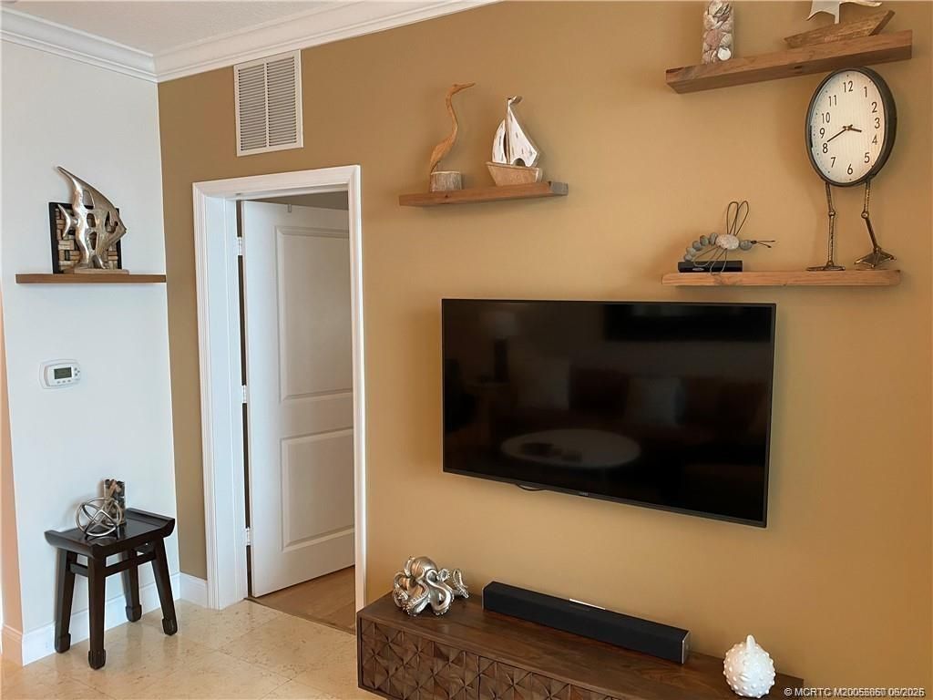 815 NW Flagler Avenue, Unit 204, Stuart, FL 34994 Photo