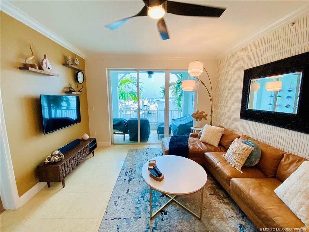 815 NW Flagler Avenue, Unit 204, Stuart, FL 34994 Photo