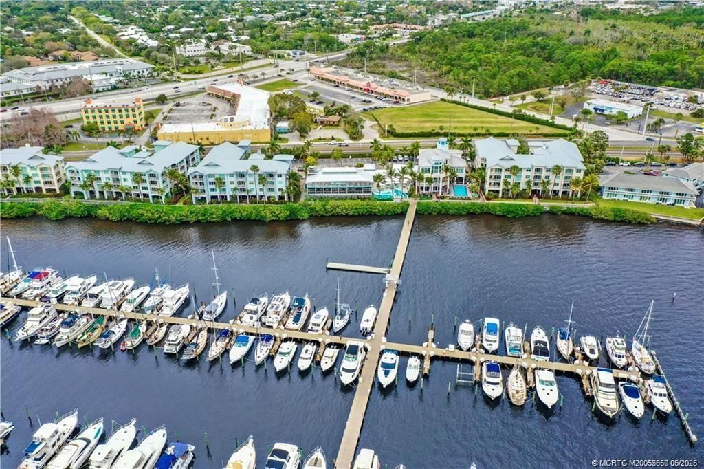 815 NW Flagler Avenue, Unit 204, Stuart, FL 34994 Photo