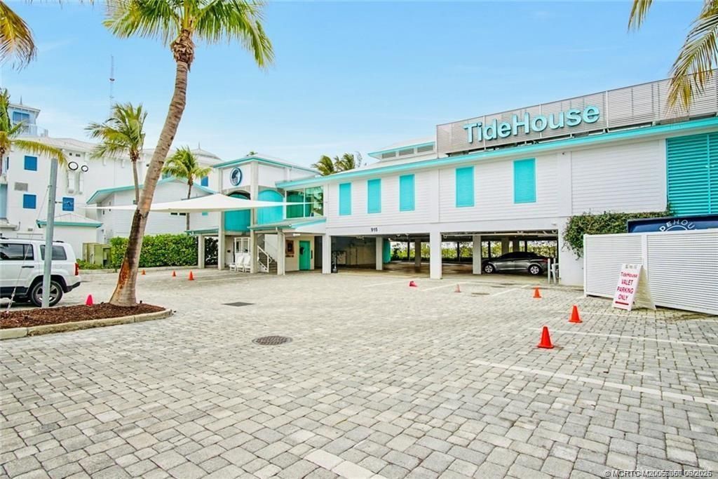 815 NW Flagler Avenue, Unit 204, Stuart, FL 34994 Photo