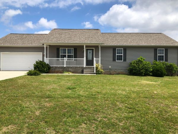 171 Raspberry Dr, Winchester, TN 37398