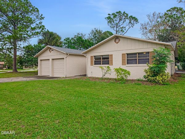 121 Westwood Drive, Daytona Beach, FL 32119