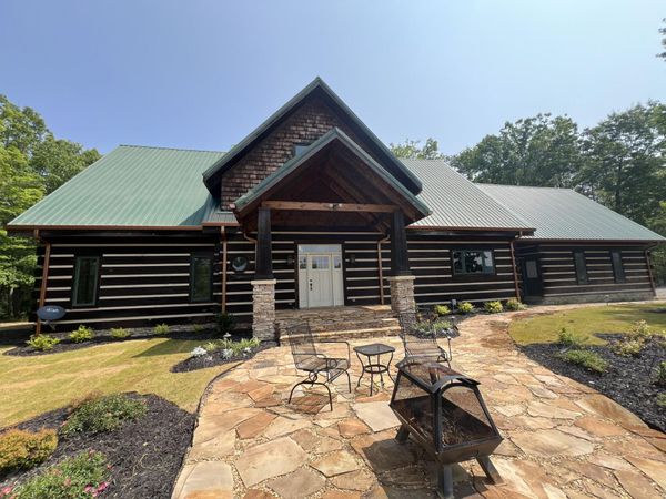 625 Cane Creek Mountain Road , Tellico Plains, TN 37385