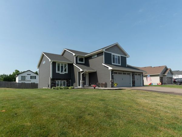 8255 384th Trail, North Branch, MN 55056