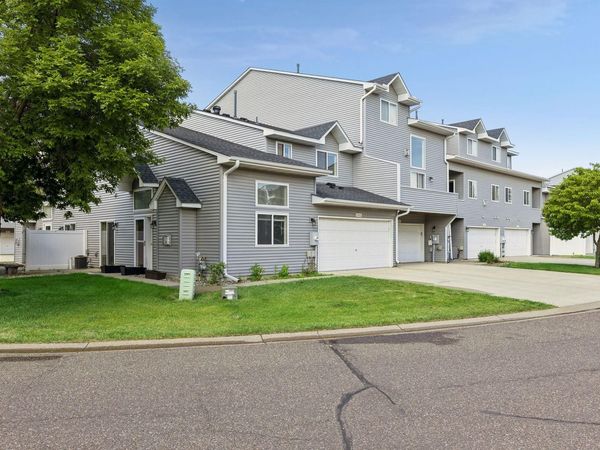 670 Kingfisher Lane, Unit G, Woodbury, MN 55125