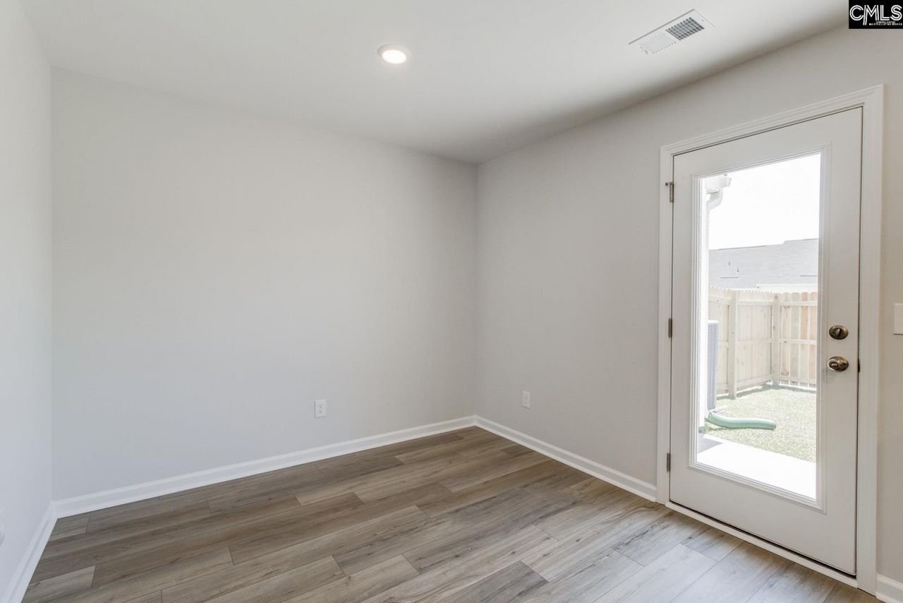 3062 Harborview Drive  Photo 12