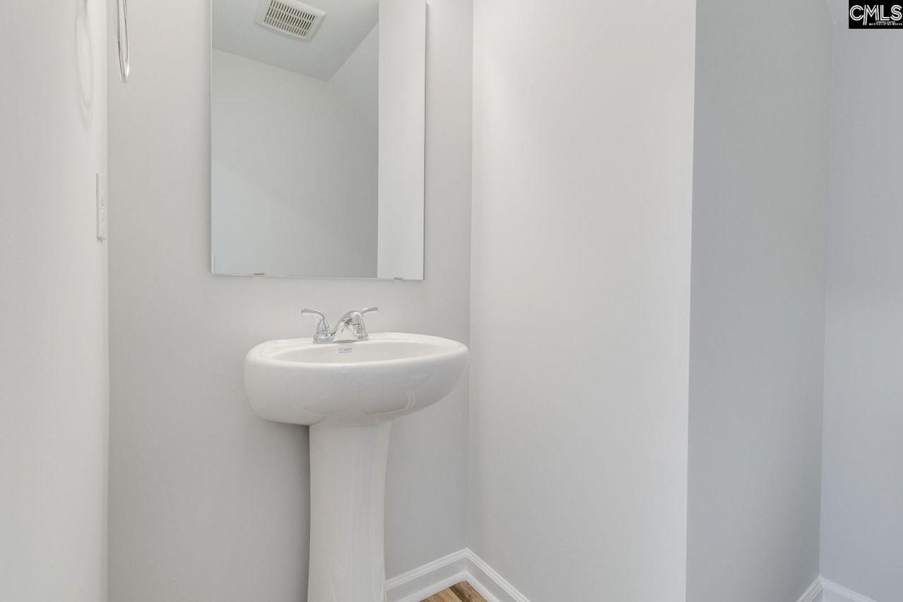 3062 Harborview Drive  Photo 13