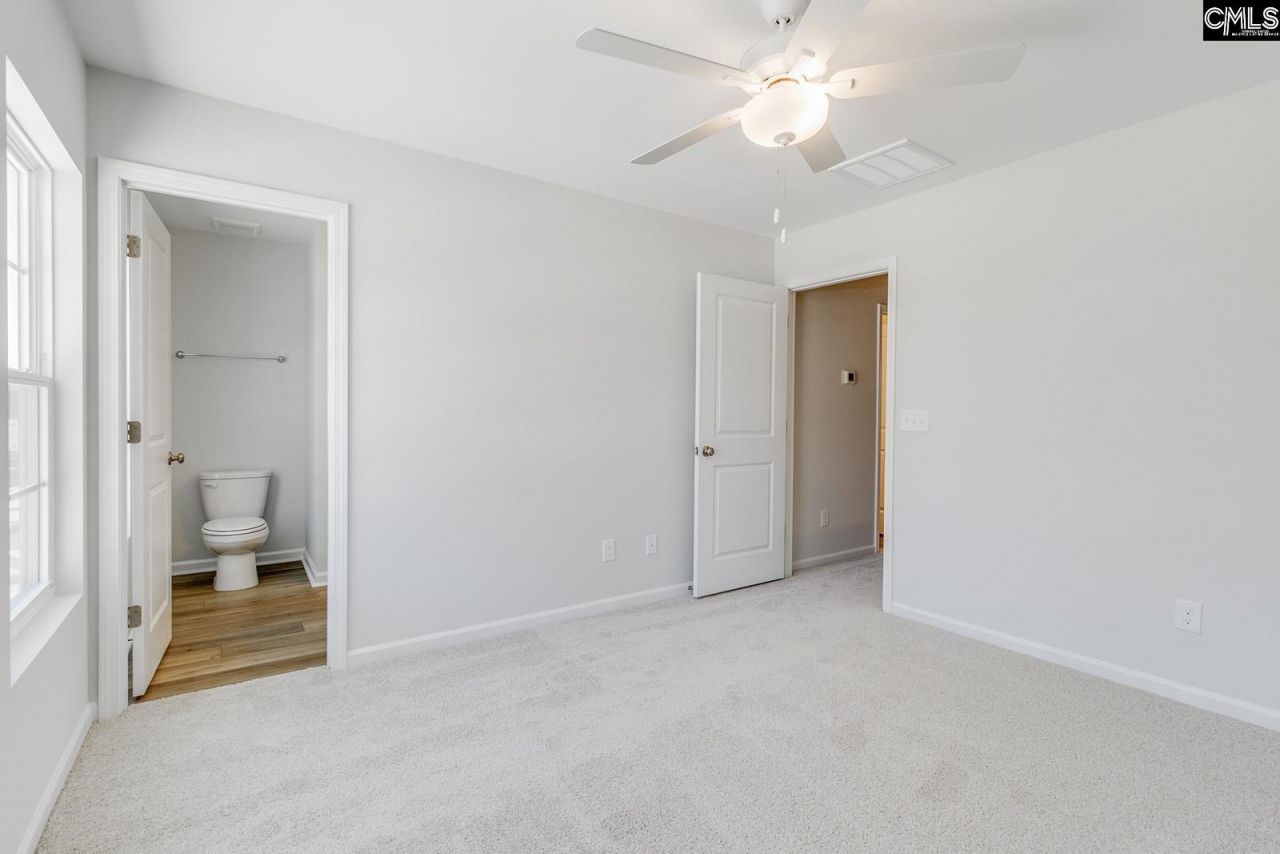 3062 Harborview Drive  Photo 17
