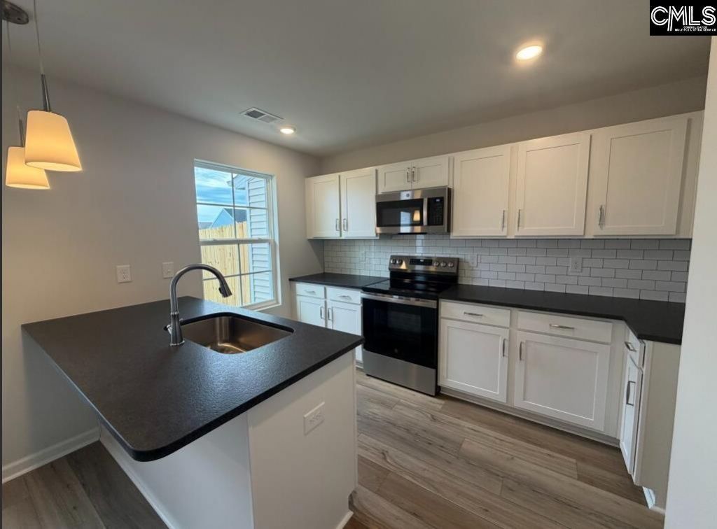 3062 Harborview Drive  Photo 9