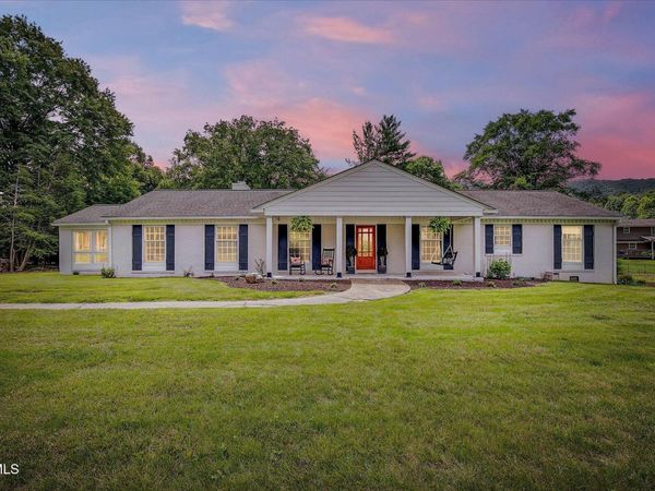 2013 Canterbury Road, Kingsport, TN 37660