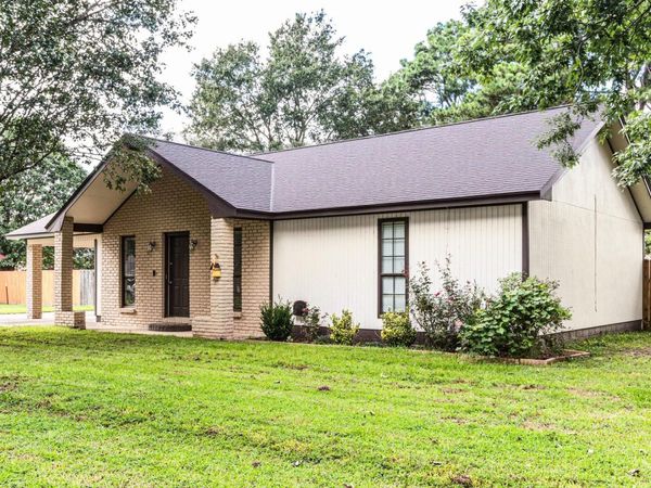 1300 Charles St. , Trumann, AR 72472