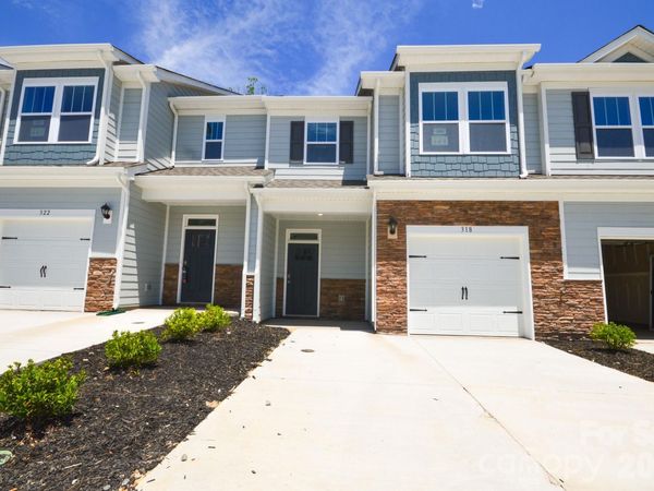 405 Creekview Road , Hendersonville, NC 28792