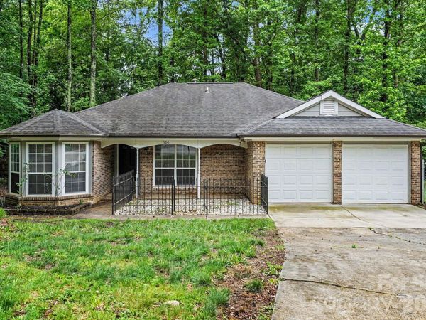 9001 Louvaine Drive , Charlotte, NC 28227