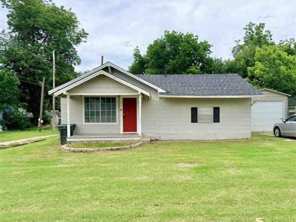 712 N 11th, Perry, OK 73077