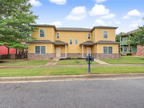 759 N Wordsworth Lane , Fayetteville, AR 72704