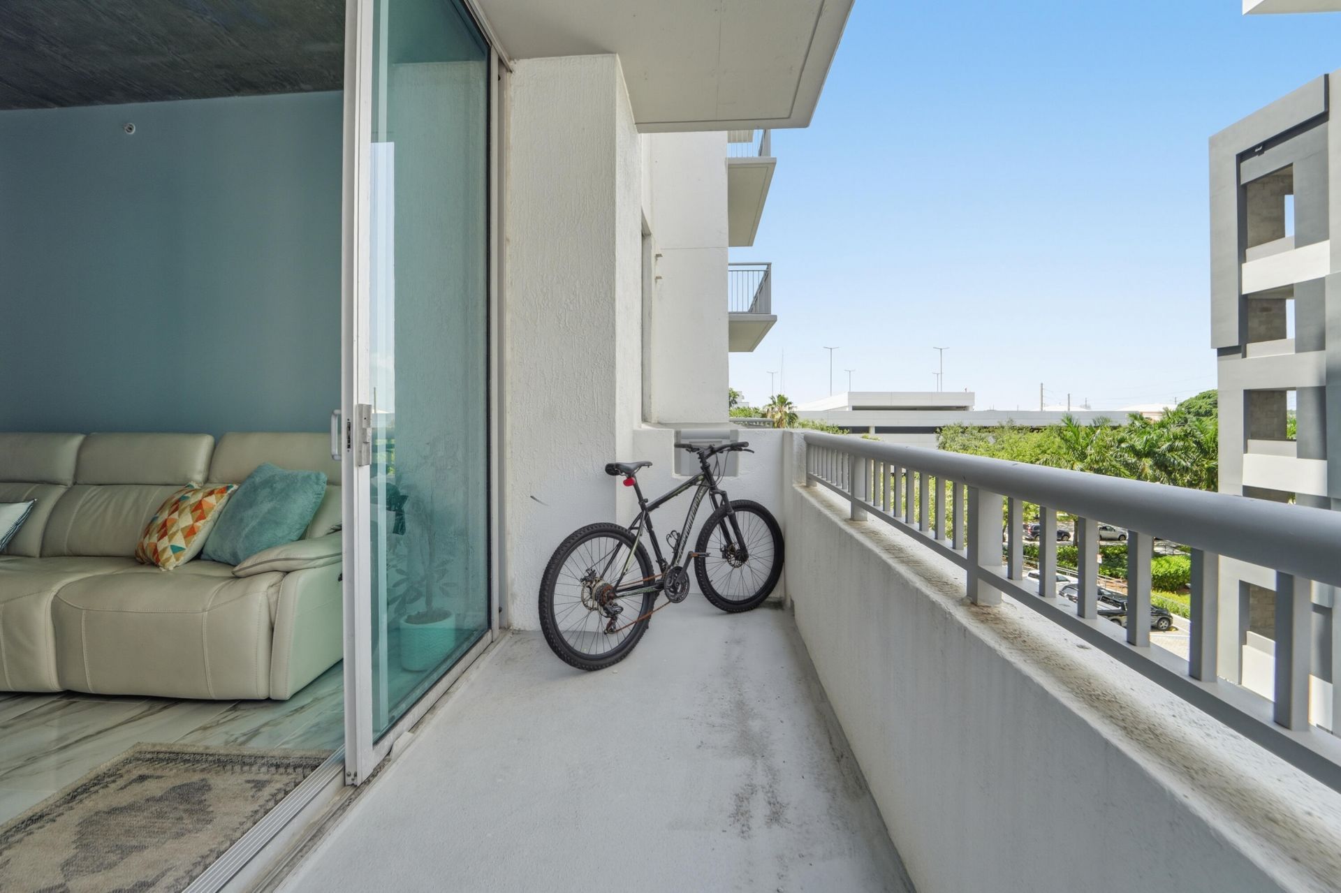 300 S Australian Avenue, Unit 419, West Palm Beach, FL 33401 Photo