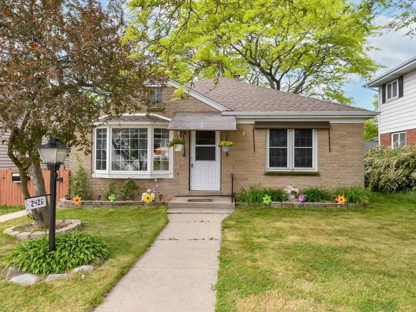 2426 5th AVENUE, South Milwaukee, WI 53172
