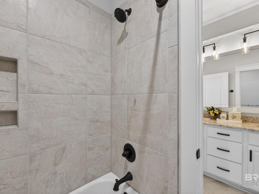 Property Image 79