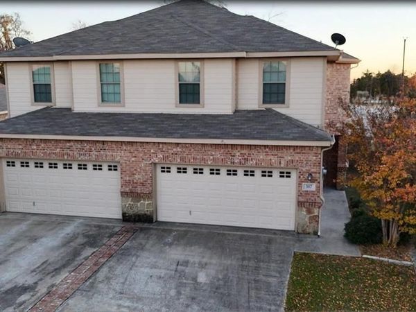 387 Orbit Drive, Lavon, TX 75166