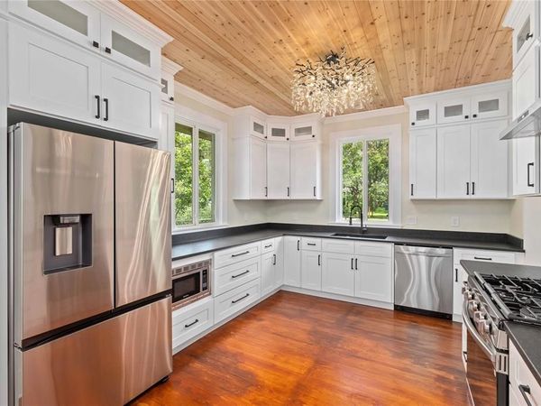 709 Avenue H, Brownwood, TX 76801