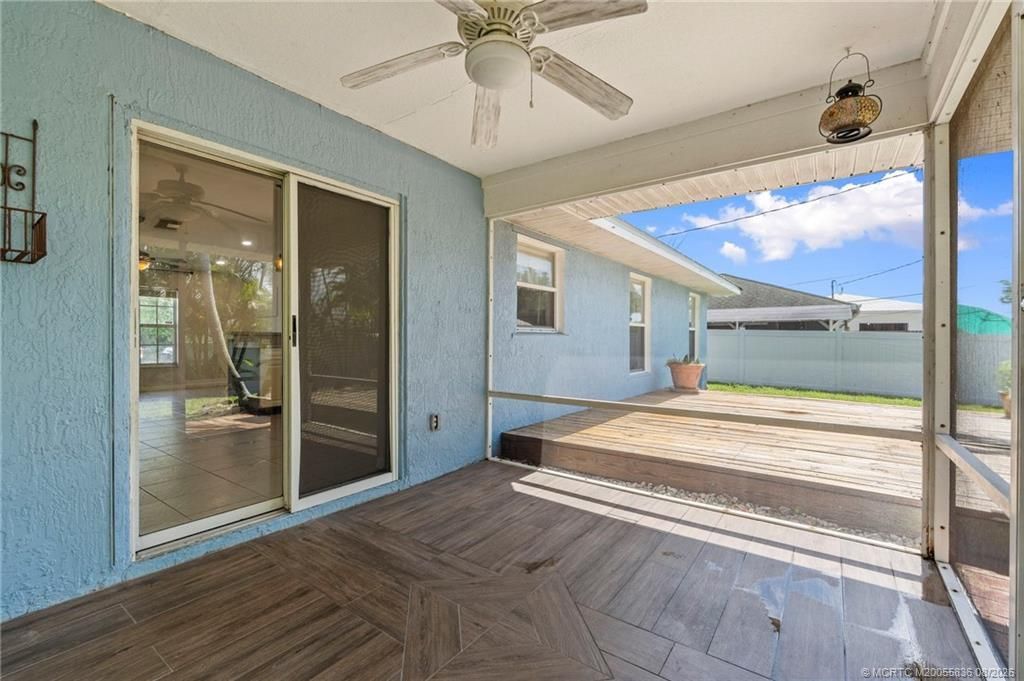 984 NW 16th Place, Stuart, FL 34994 Photo