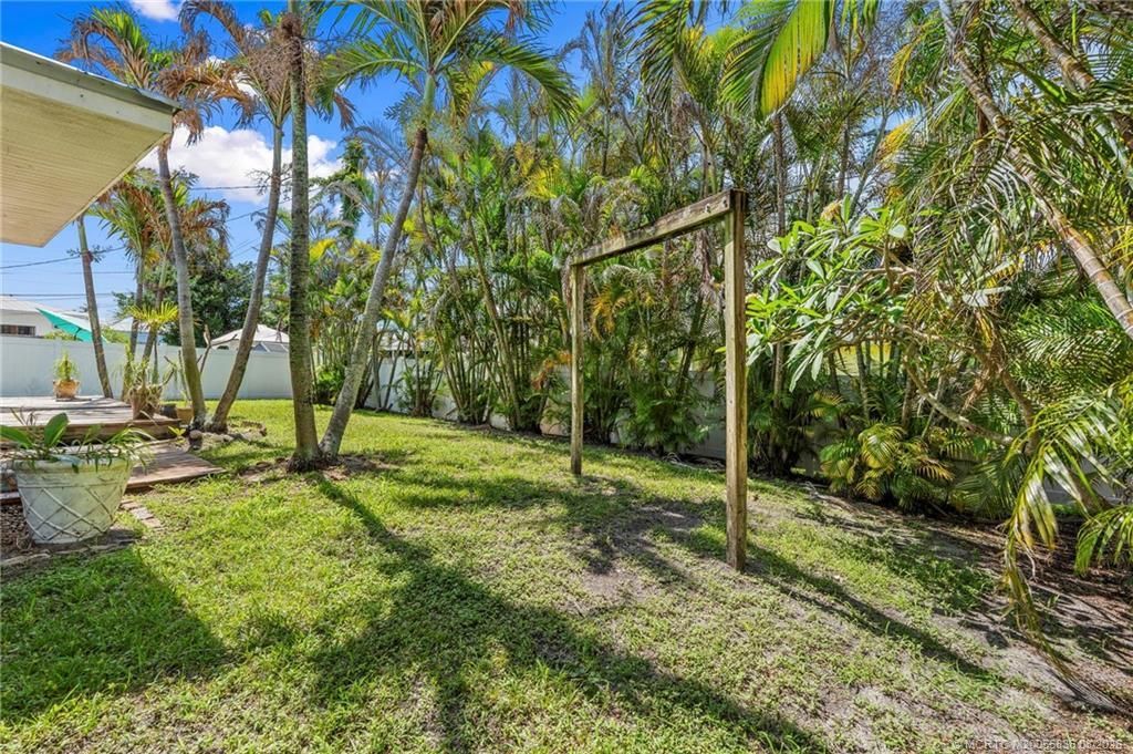 984 NW 16th Place, Stuart, FL 34994 Photo