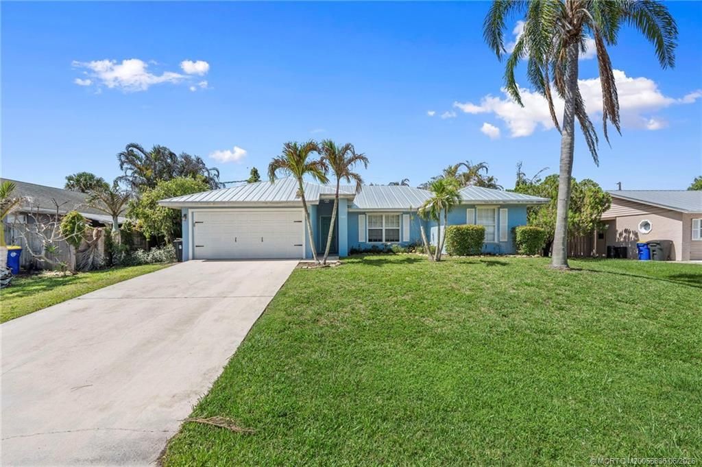 984 NW 16th Place , Stuart, FL 34994 Photo