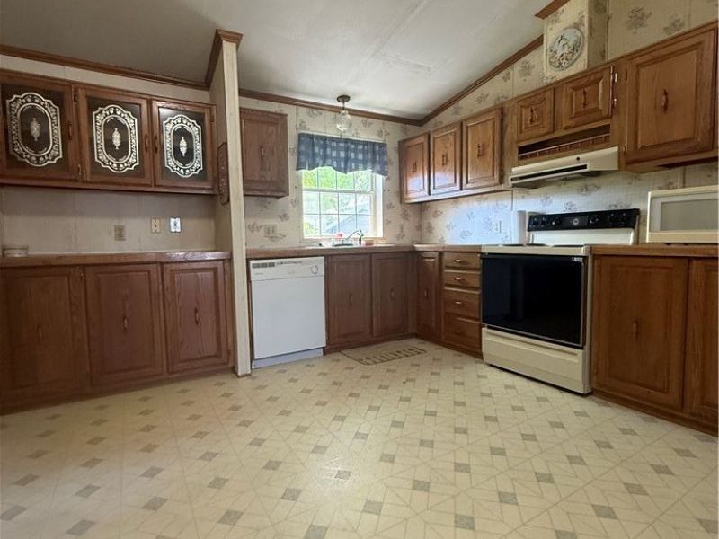 324 Fairview, Unit Lot 53, West Lafayette, OH 43845 Photo 11