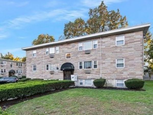 14 Auna, Unit 4, Brockton, MA 02301