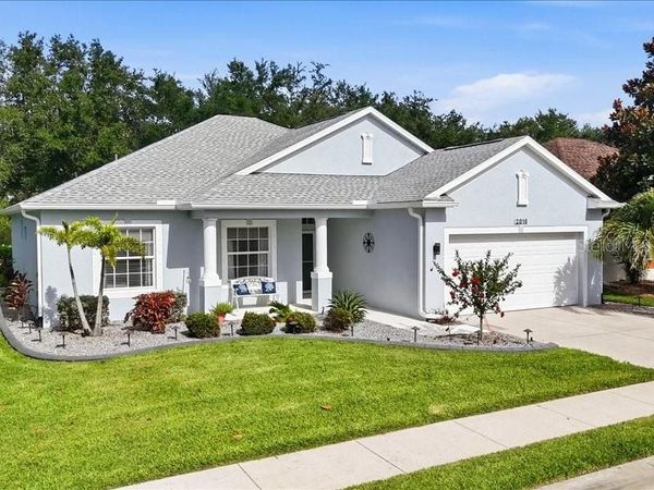 2816 SUNCOAST LAKES BOULEVARD , PORT CHARLOTTE, FL 33980