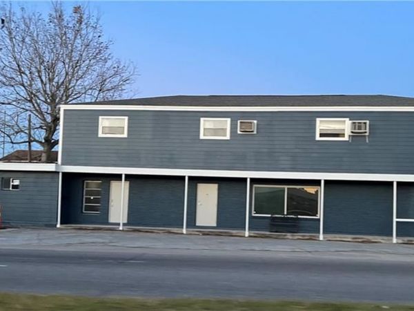 6231 JEFFERSON Highway, Unit D, Harahan, LA 70123