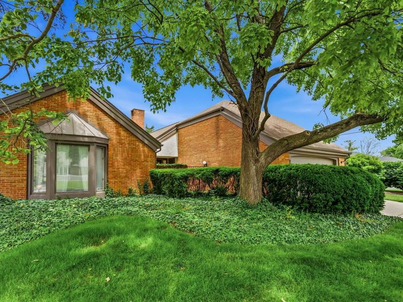 2060 Mackenzie Drive, Unit 2, Columbus, OH 43220 Photo 26