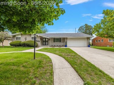 17141 Westhampton Road, Southfield, MI 48075