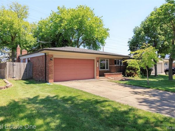 36424 Clifford Drive , Sterling Heights, MI 48312