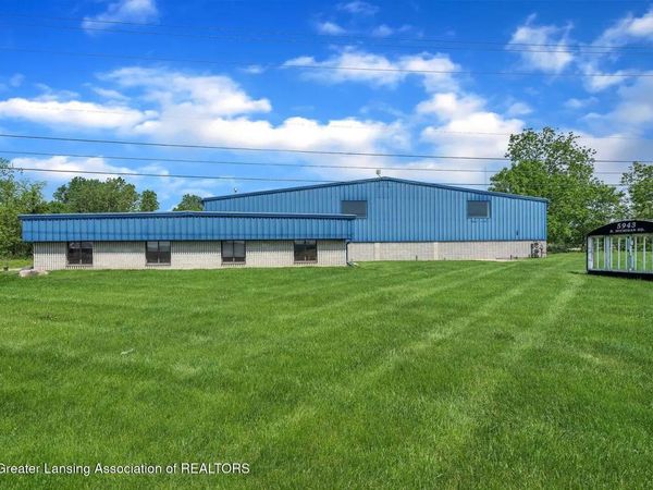 5943 N Michigan Road, Dimondale, MI 48821