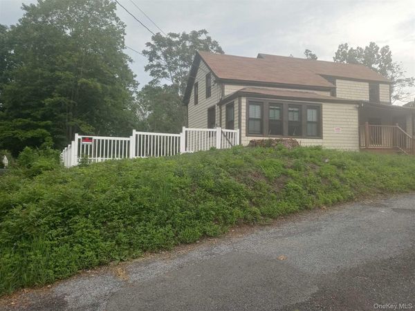 157 CREAM Street , Poughkeepsie, NY 12601