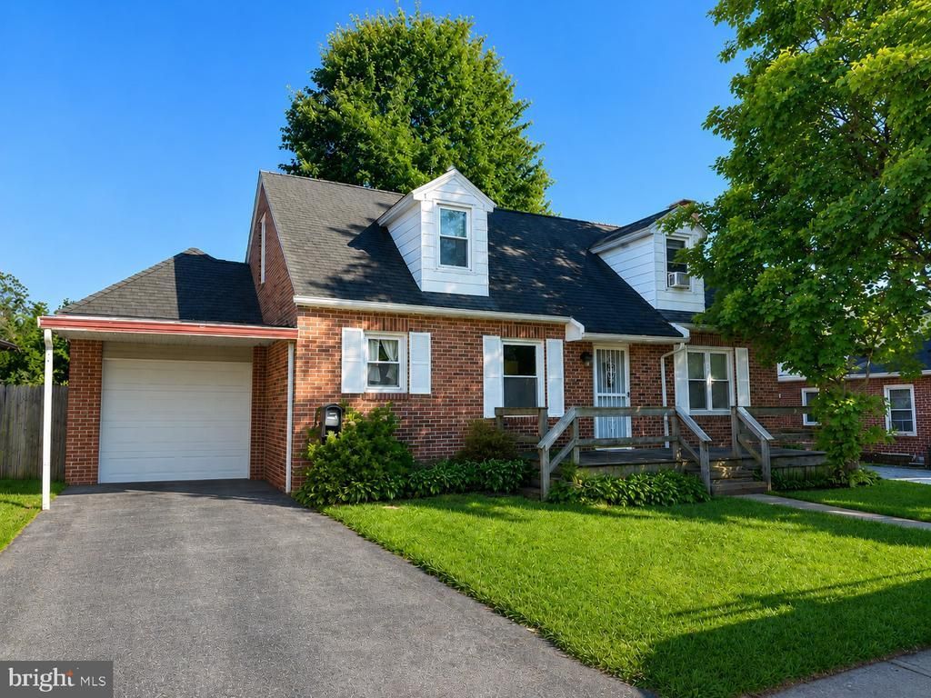 56 MAYFIELD STREET, DOVER, PA 17315