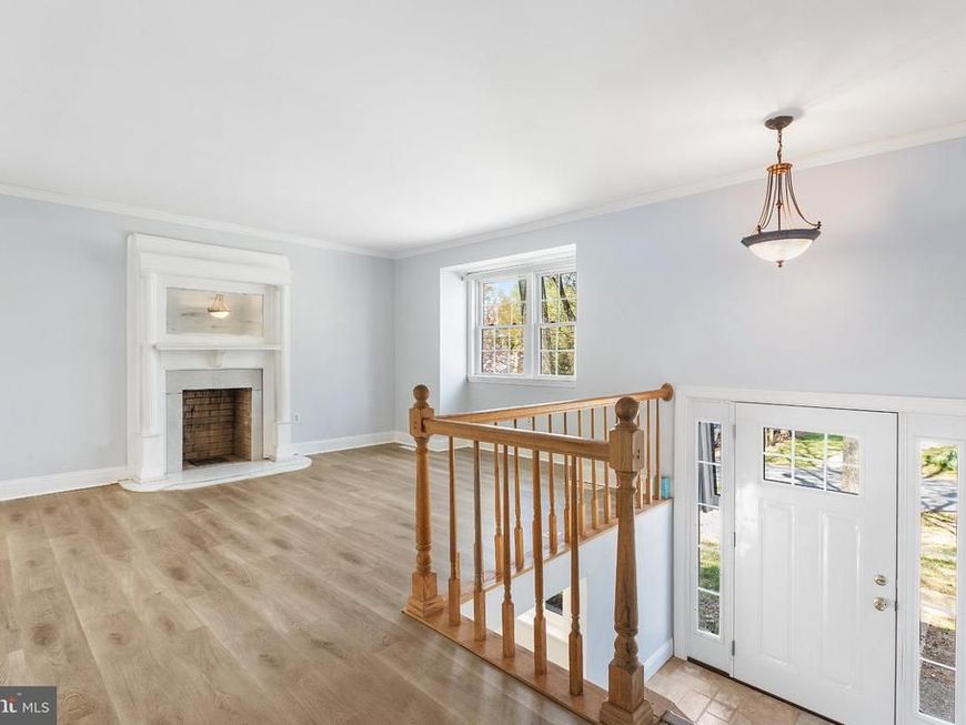 1075 Sun Valley Drive , Annapolis, MD 21409 Main Photo