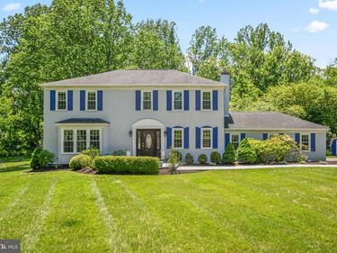 8 MILLCREEK LANE, MALVERN, PA 19355